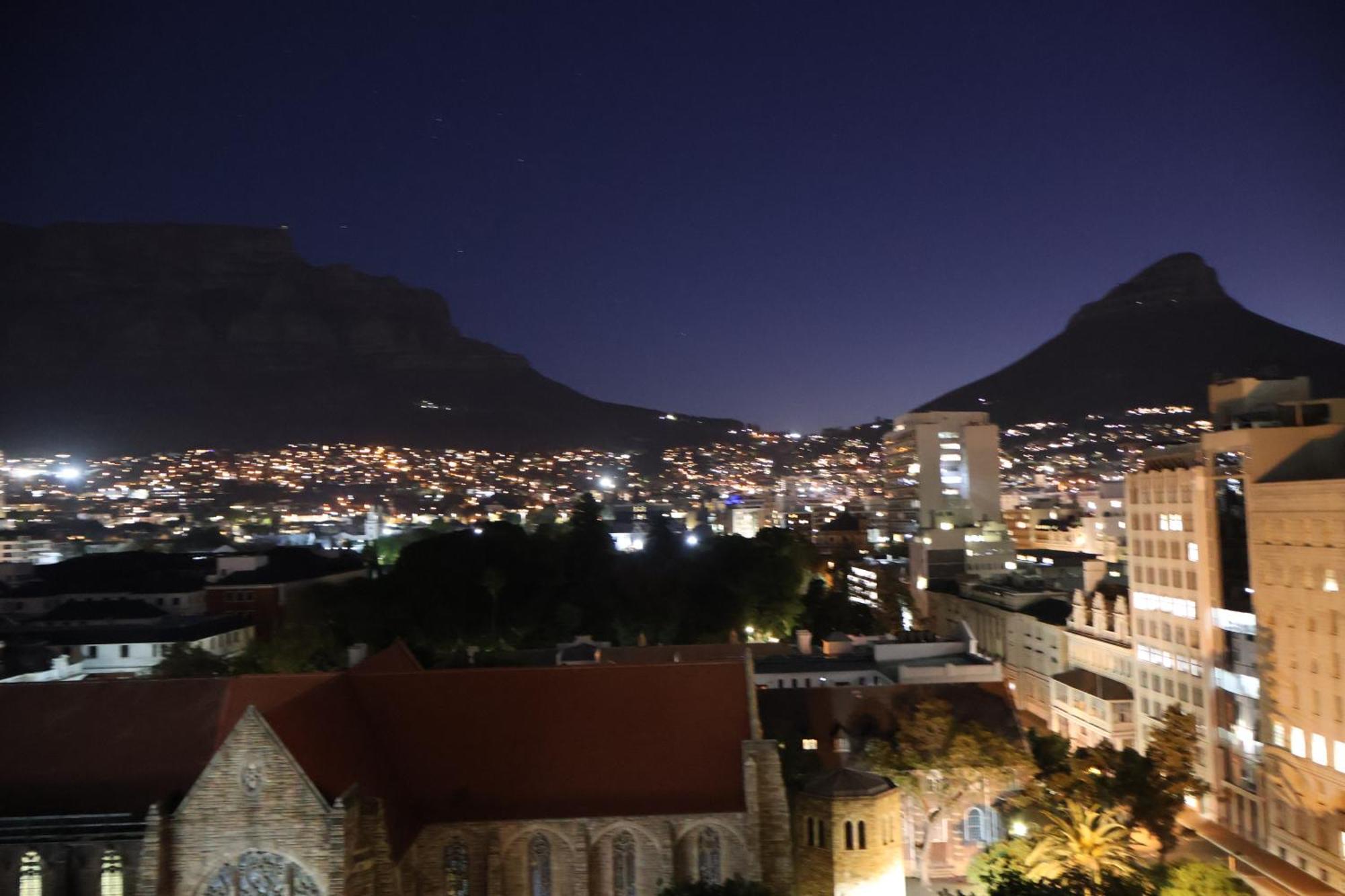 Luxury Residence At Taj Cape Town - Top Corner Apartment With Balcony - Newly Renovated Bagian luar foto