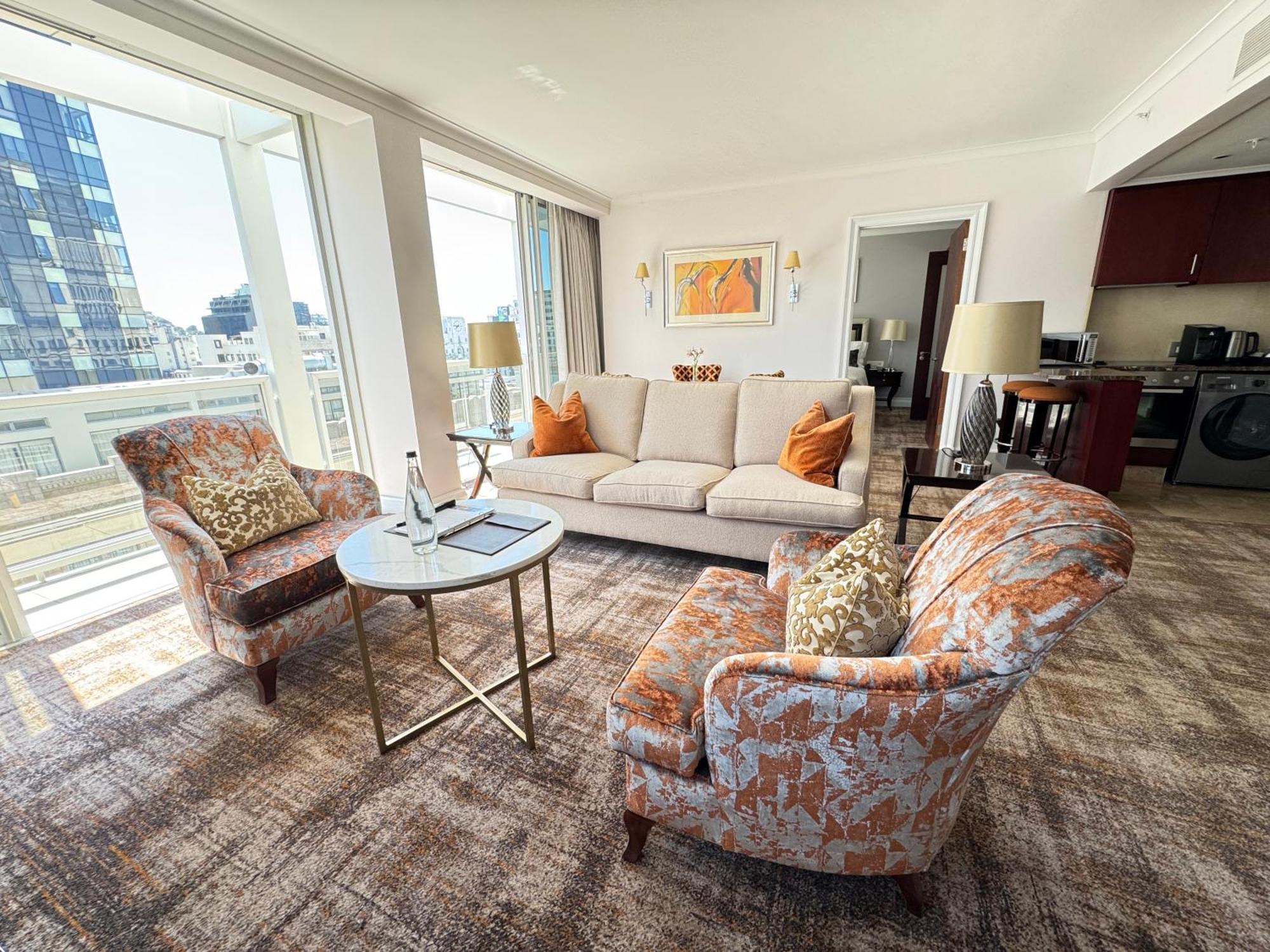 Luxury Residence At Taj Cape Town - Top Corner Apartment With Balcony - Newly Renovated Bagian luar foto