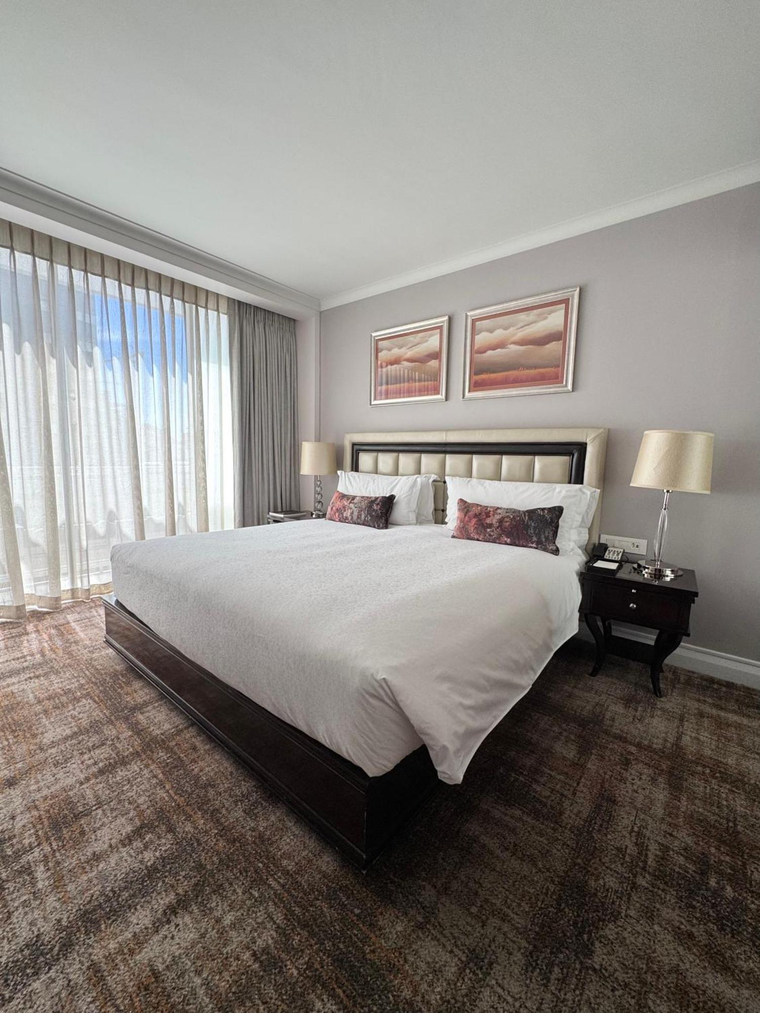 Luxury Residence At Taj Cape Town - Top Corner Apartment With Balcony - Newly Renovated Bagian luar foto